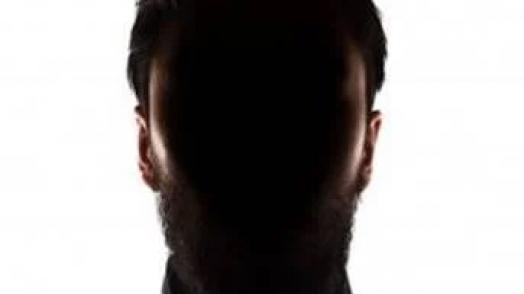 Man in tegenlicht