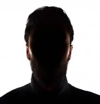 Man in tegenlicht